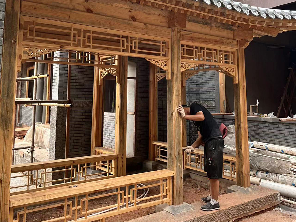 仿古木结构游廊